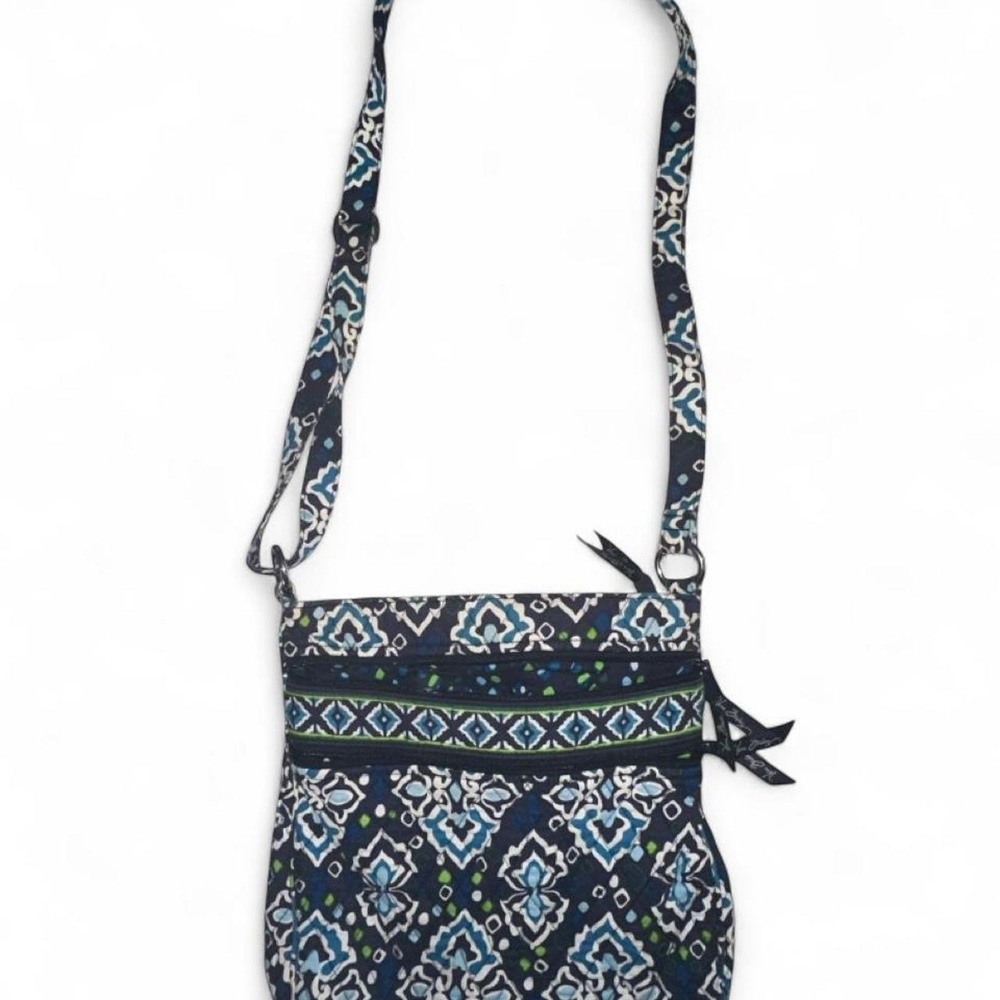 authentic Vera Bradley Trio Zip Hipster crossbody purse